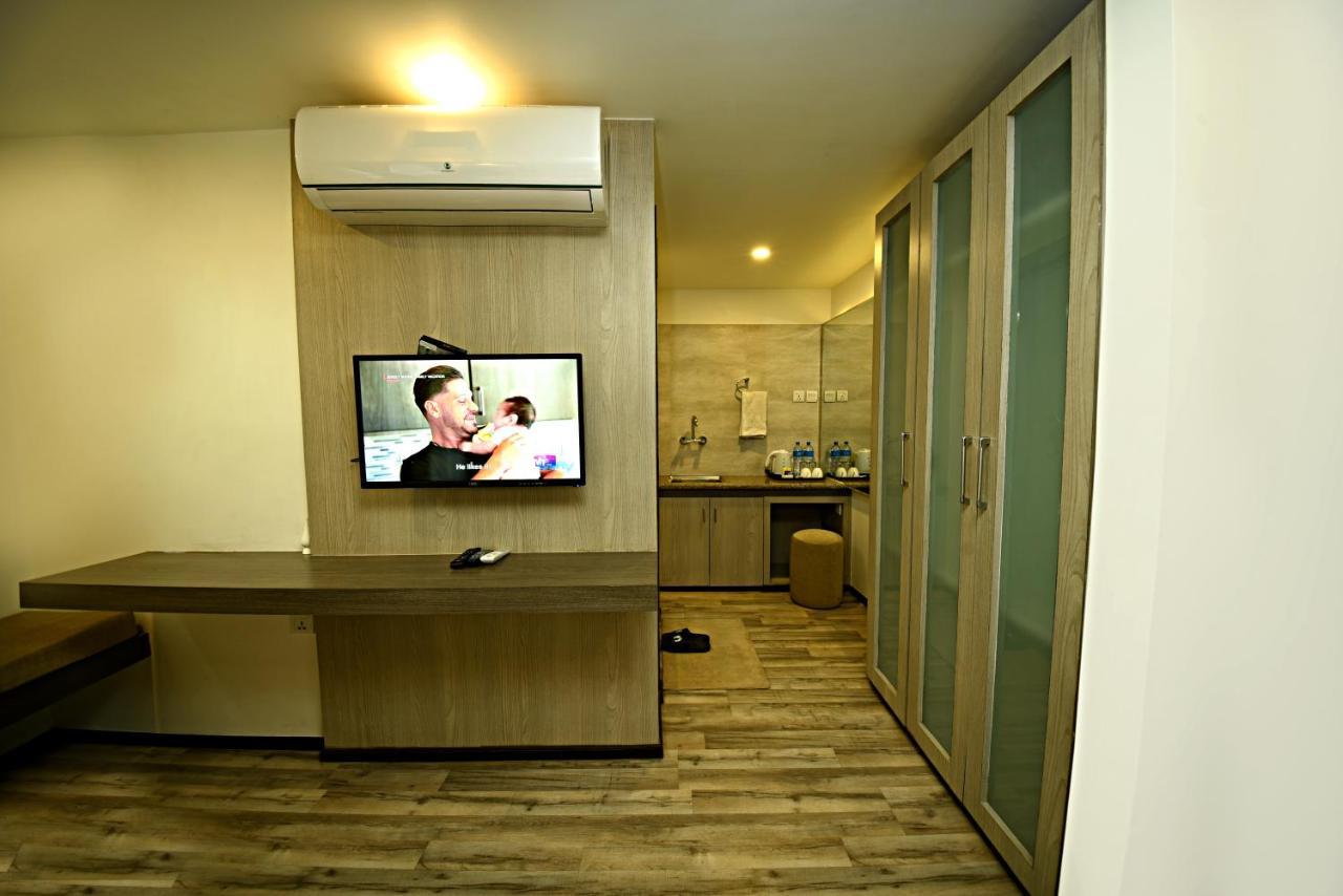The Milestone Hotel Kathmandu Exterior photo